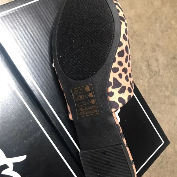 🐆🐆 Tan Leopard Mule Slide Flats - Picture 4 of 8